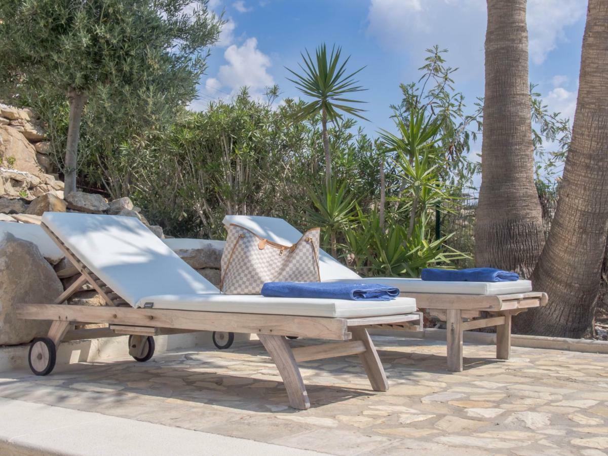 Frontline Villa, Five Star Deluxe El Campello Kültér fotó