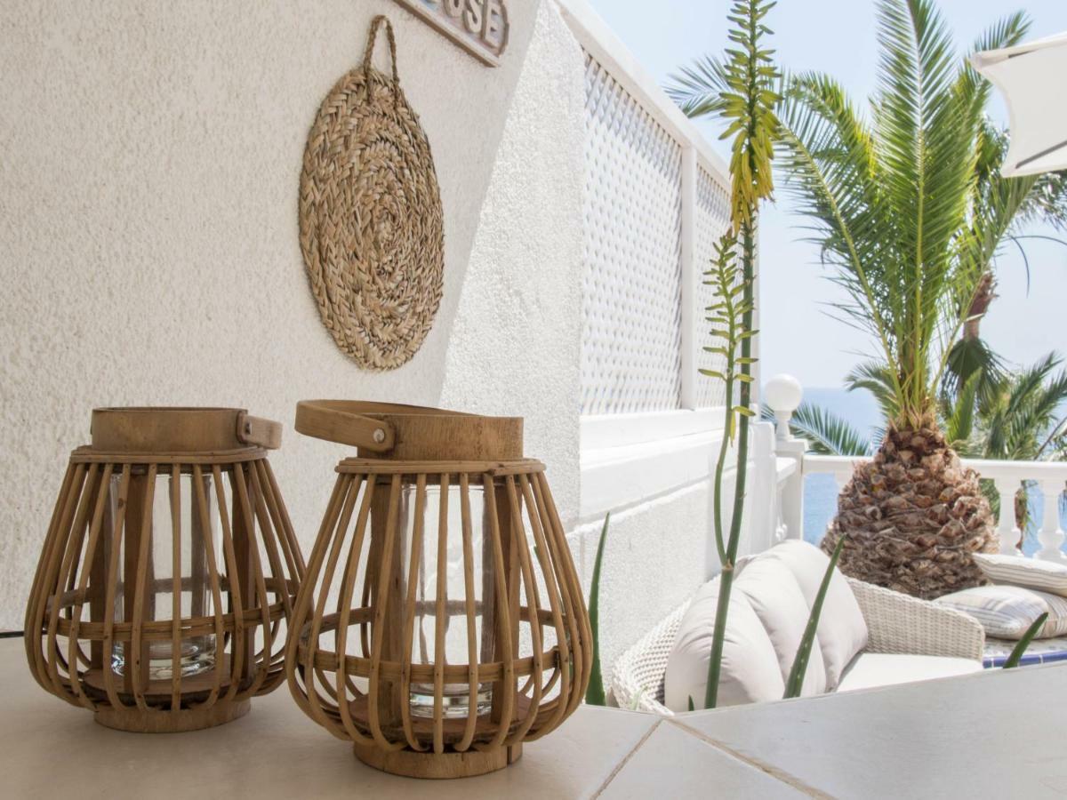 Frontline Villa, Five Star Deluxe El Campello Kültér fotó