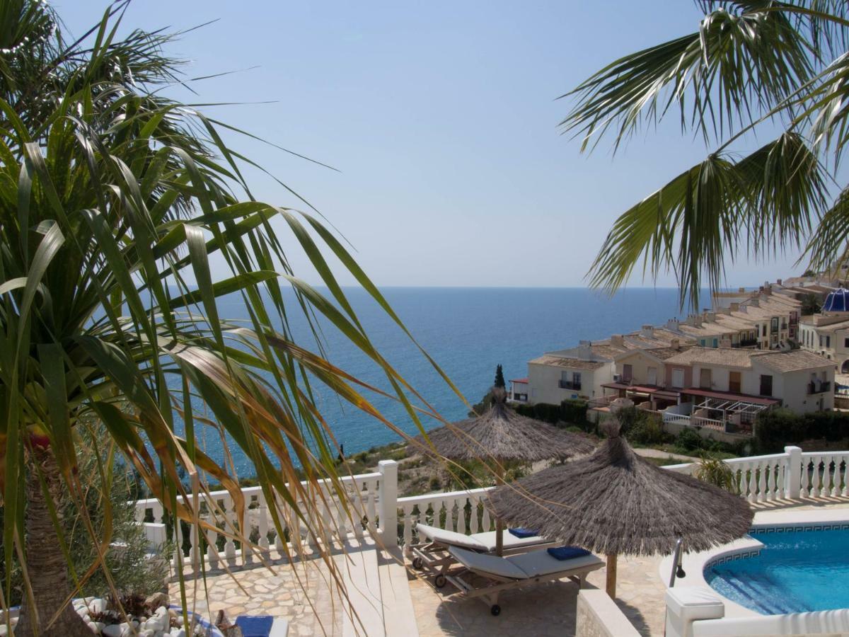 Frontline Villa, Five Star Deluxe El Campello Kültér fotó