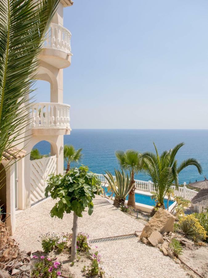 Frontline Villa, Five Star Deluxe El Campello Kültér fotó